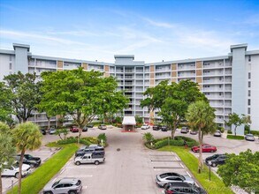 Building Photo - 3051 N Course Dr