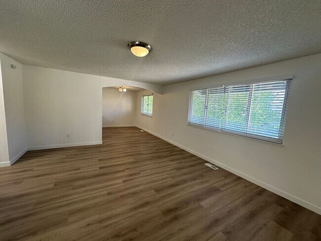 Foto del edificio - 1075 Braddock Ct