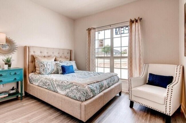 Foto del edificio - 405 Winterfield Dr