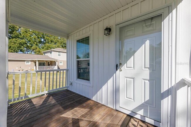 Foto del edificio - 326 Smith Rd