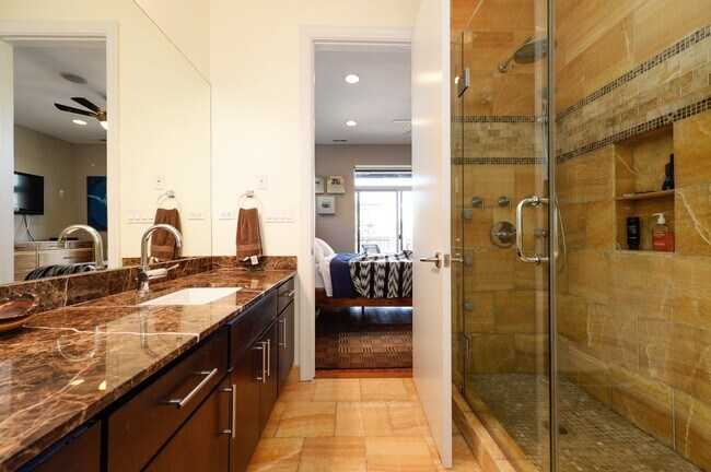 Foto del edificio - 1518 W Chestnut St