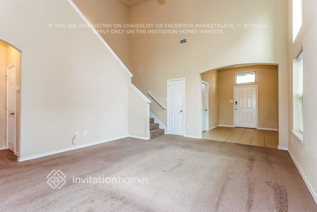 Building Photo - 5548 Thunder Bay Dr