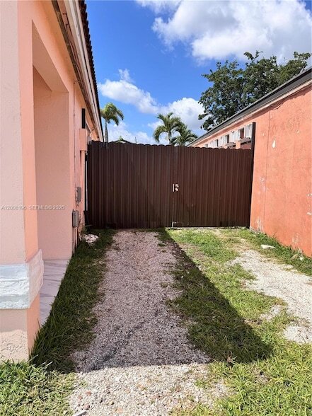 Foto del edificio - 14350 SW 175th St