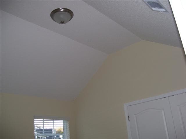 Building Photo - 21 Rosa Ln