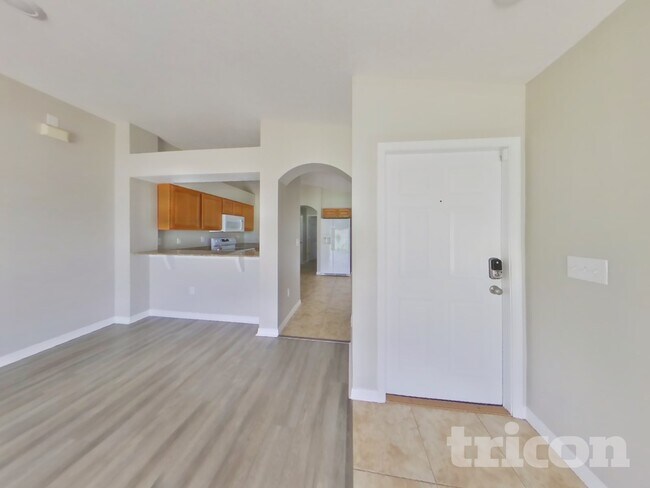 Building Photo - 3418 Thistledown Ln