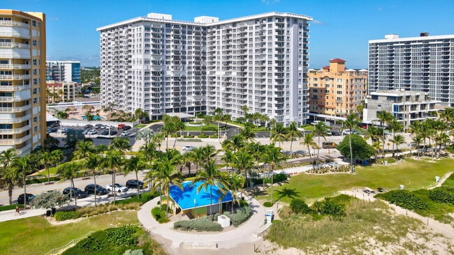 Building Photo - 405 N Ocean Blvd