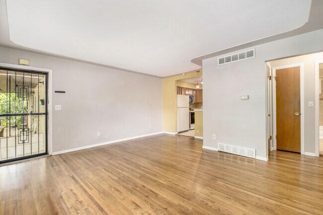 Foto del edificio - 3557 Alcott St