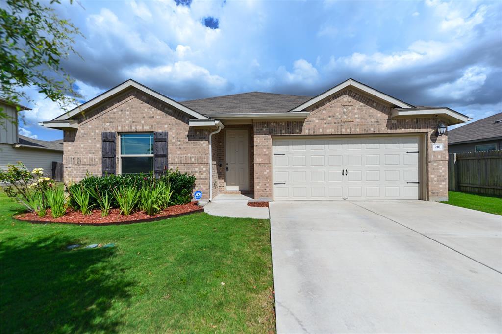 Foto principal - 216 Pearland St