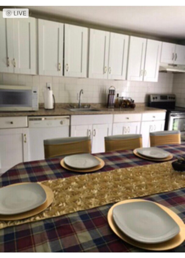 Foto principal - 10500 Foxridge Ct