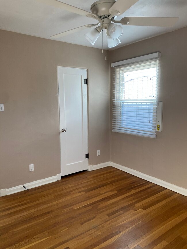 Building Photo - 1706 Ridgecrest Dr SE