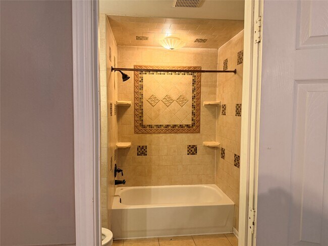 Foto del edificio - 5334 Tallowpine Terrace