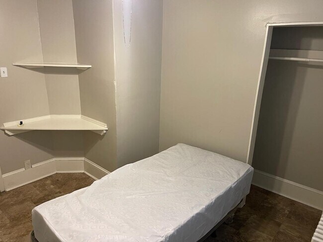 Foto del edificio - 5611 Addison St