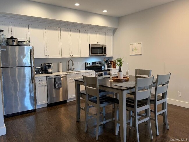 Building Photo - 8789 W Main St