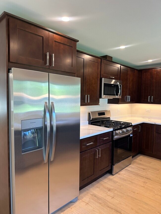 Foto del edificio - 15018 Huntington Ct