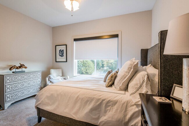 Foto del edificio - Luxury Townhome on West Side!