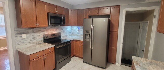 Foto del edificio - 4846 Monticello Blvd