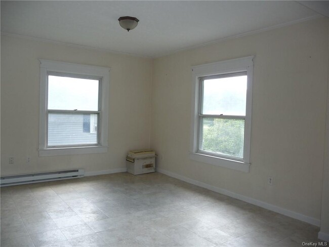Building Photo - 117 Watkins Ave
