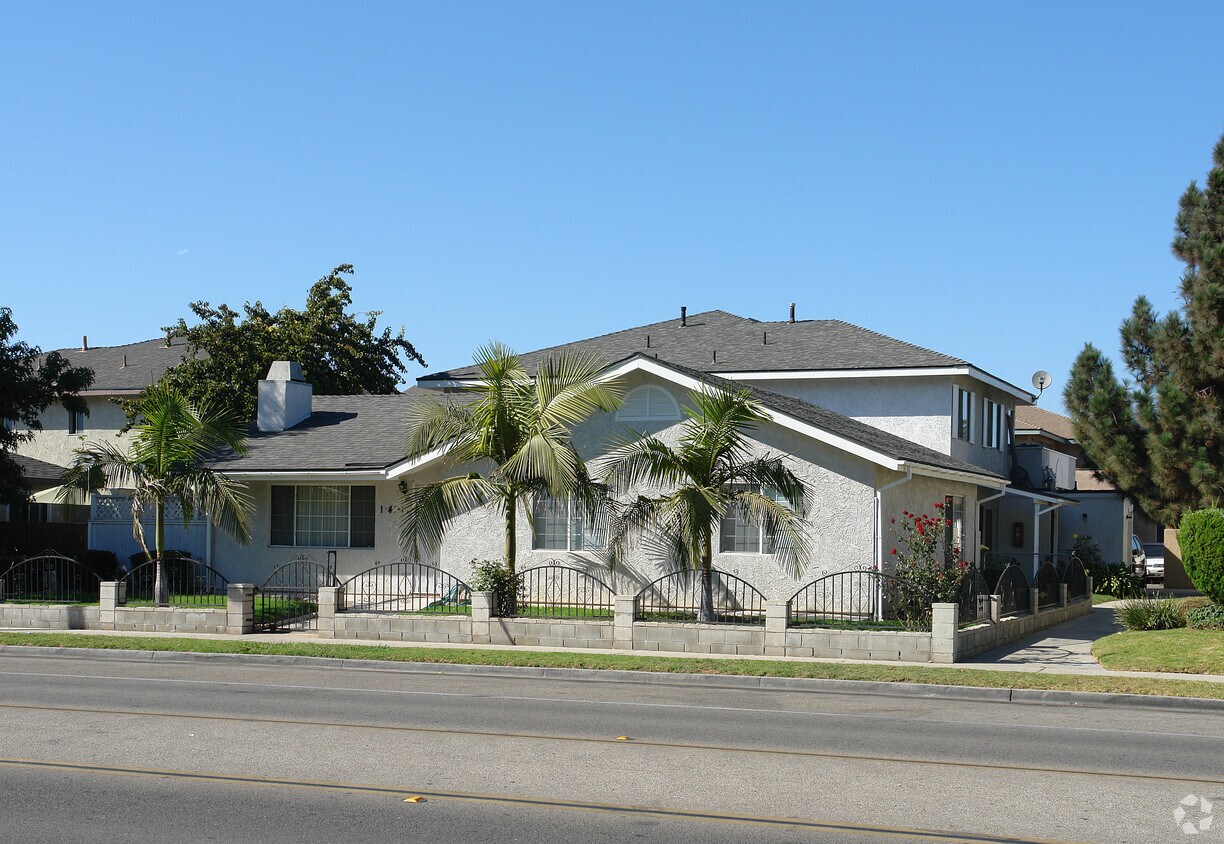 Primary Photo - 1241 W 7th