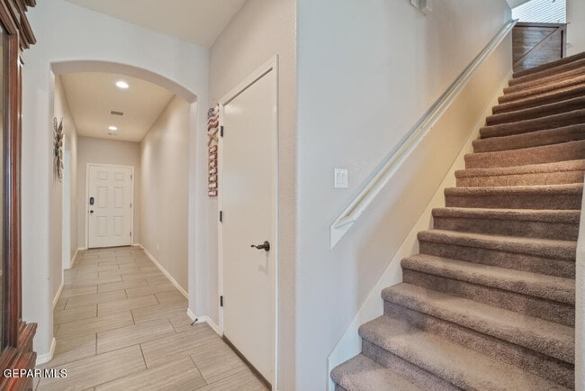 Building Photo - 1041 Earthstar Pl