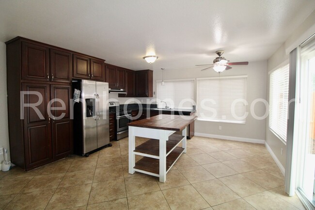 Building Photo - 8606 Capricorn Way