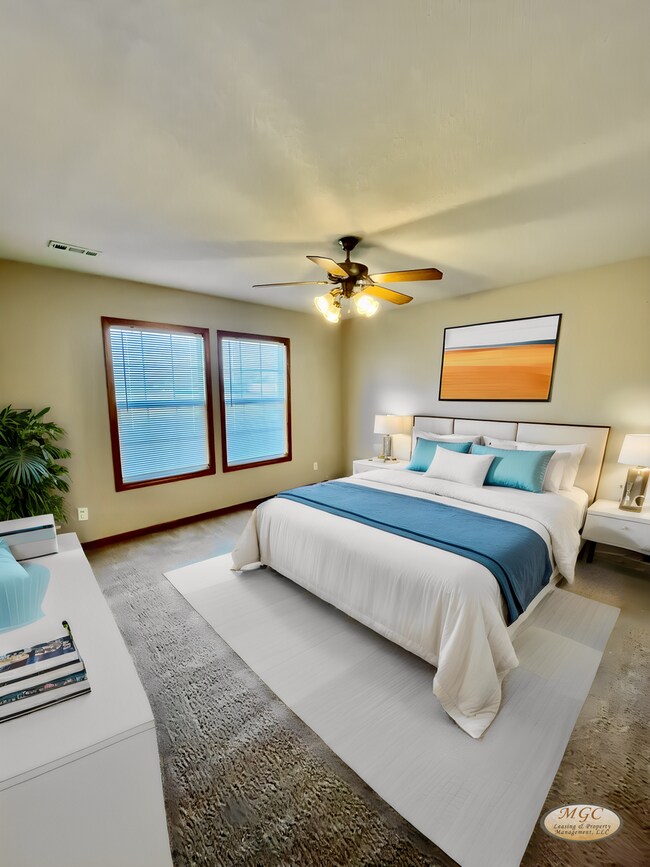 Foto del edificio - RANCH STYLE DUPLEX AVAILABLE NOW - SELF-TOUR!