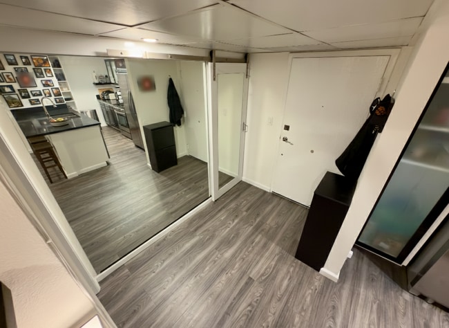 Foto del edificio - 2700 Cahuenga Blvd E