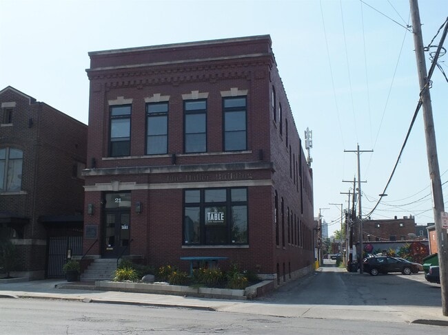 Building Photo - 21 E 5th Ave