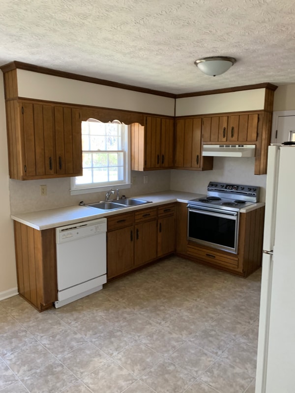 Building Photo - 3748 Cutler Dr SW