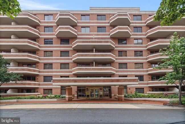 Building Photo - 2301 N St NW