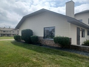 Building Photo - 5505 Orleans Ln N