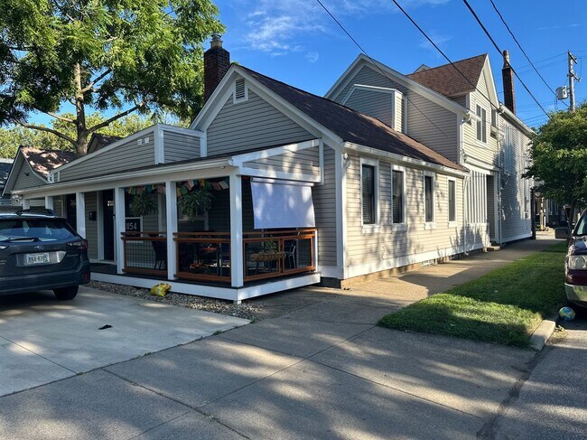 Foto del edificio - 1154 Rowley Ave