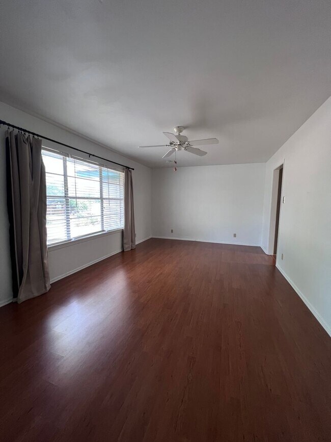 Building Photo - 3/2 Home in Kerrville