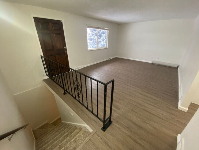 Building Photo - 4 br, 2 bath House - 262 Dianna Drive