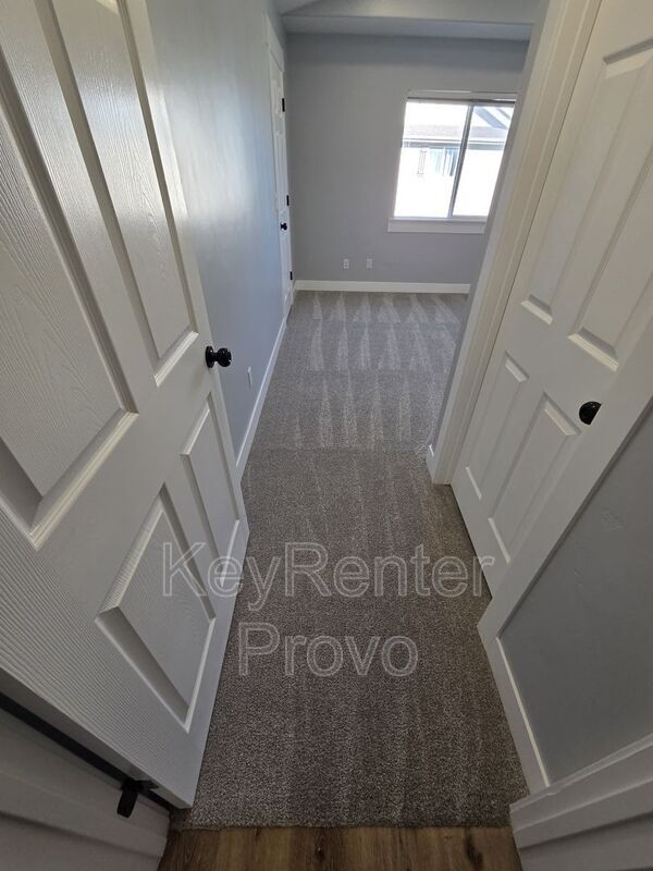 Foto del edificio - 8196 N Cedar Springs Rd