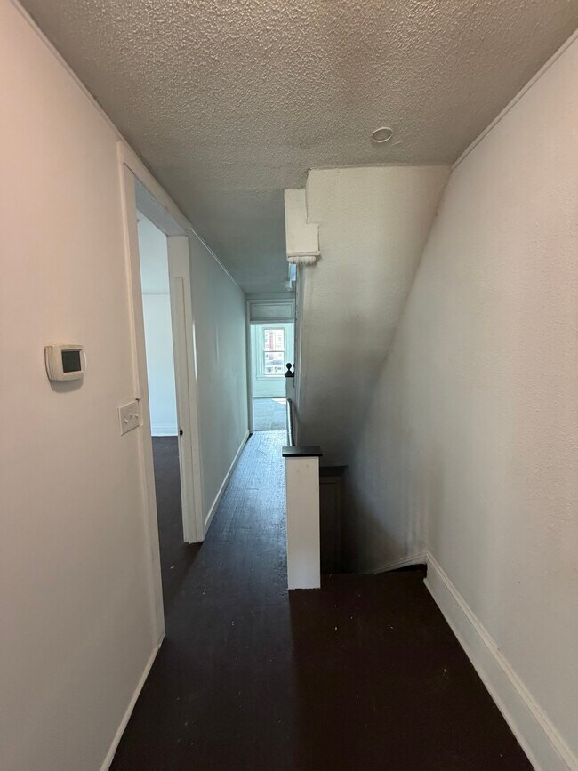 Foto del edificio - 639 Haws Ave