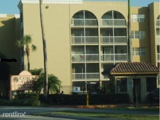 Building Photo - 7000 NW 186th St