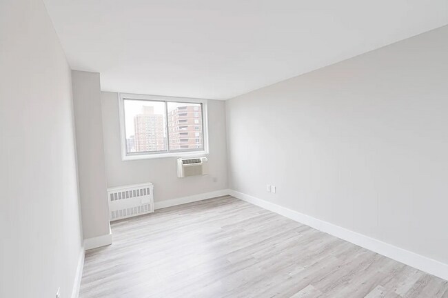 Foto del edificio - 2nd Ave