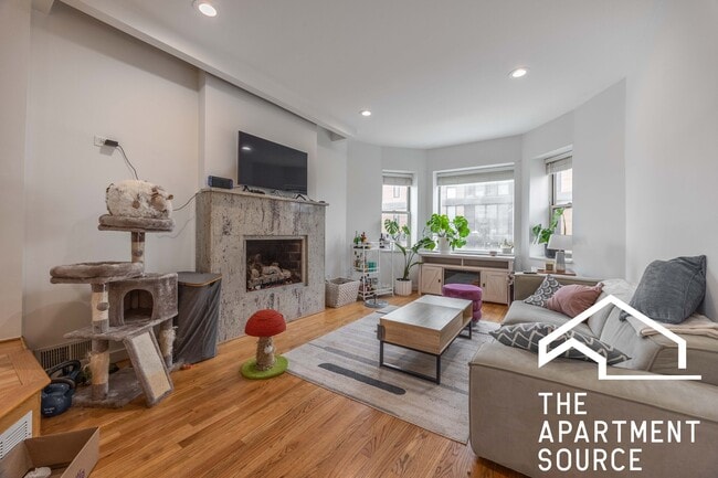 Photo - 1806 W Grand Ave Apartment