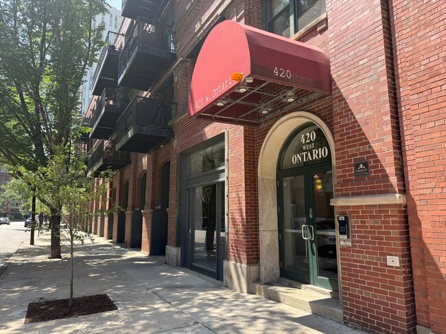 Foto del edificio - 420 W Ontario St