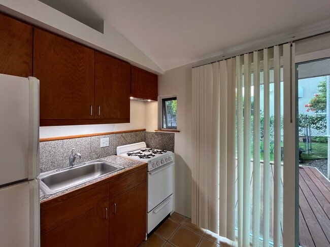 Cocina - 2153 Atherton Rd