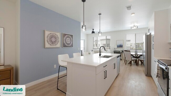 Foto del edificio - 255 N Camino Mercado