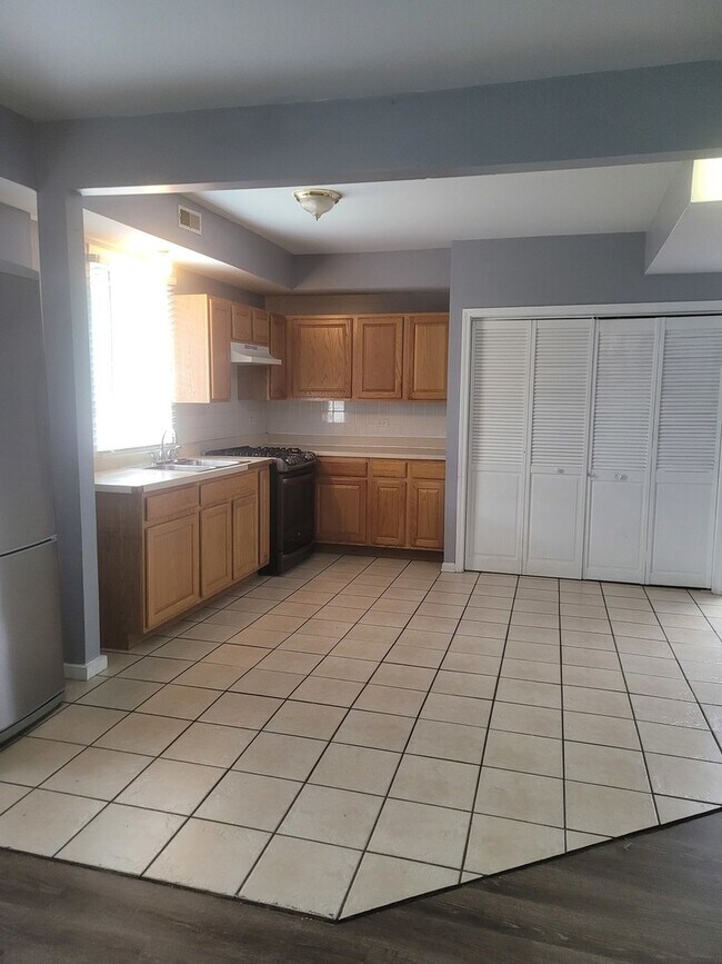 4909 W 14th St, Cicero, IL 60804 House Rental in Cicero, IL