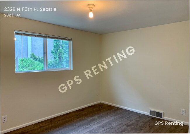 Building Photo - Light Rail Accessible Townhome- Northgate