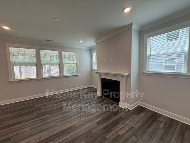 Building Photo - 1347 Rosepine Drive