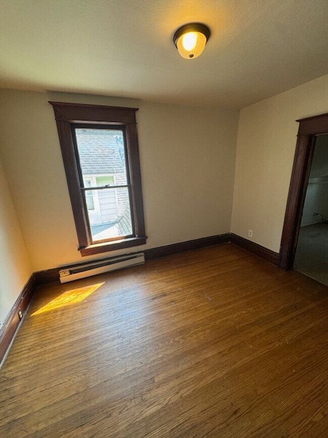 Foto del edificio - 1208 Columbia Ave