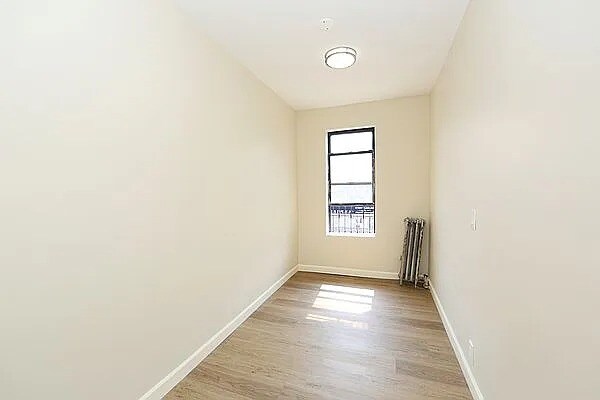 Foto principal - 301 W 154th St