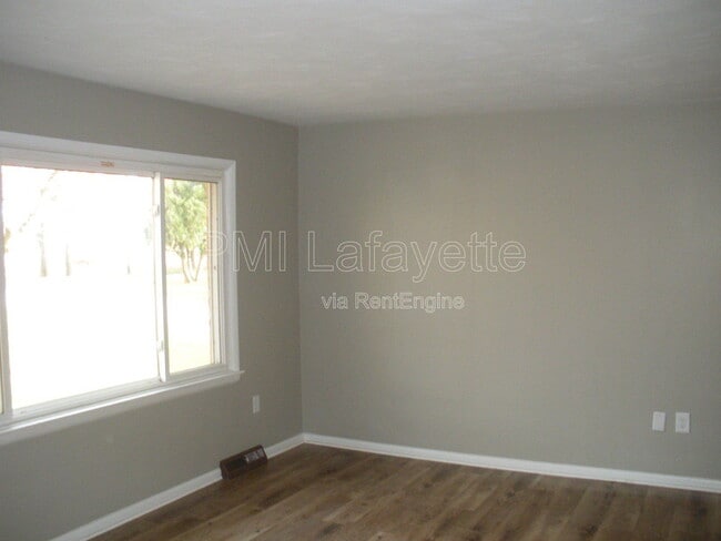 Building Photo - 8224 N 1175 W