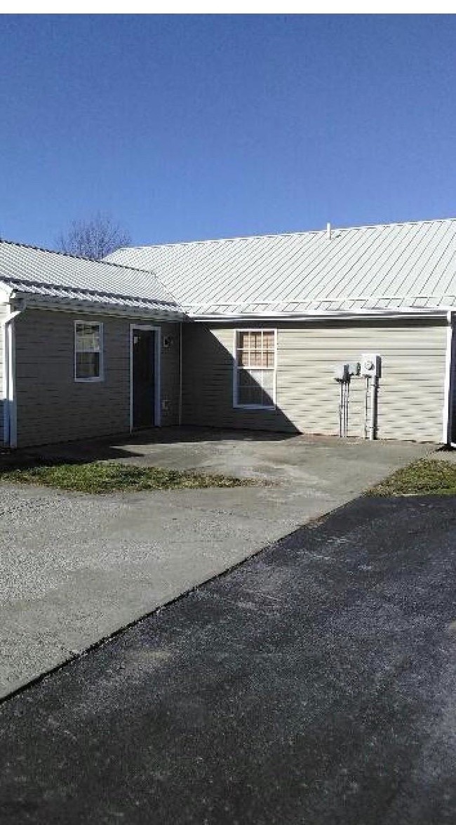 Building Photo - 127 Haiti Rd