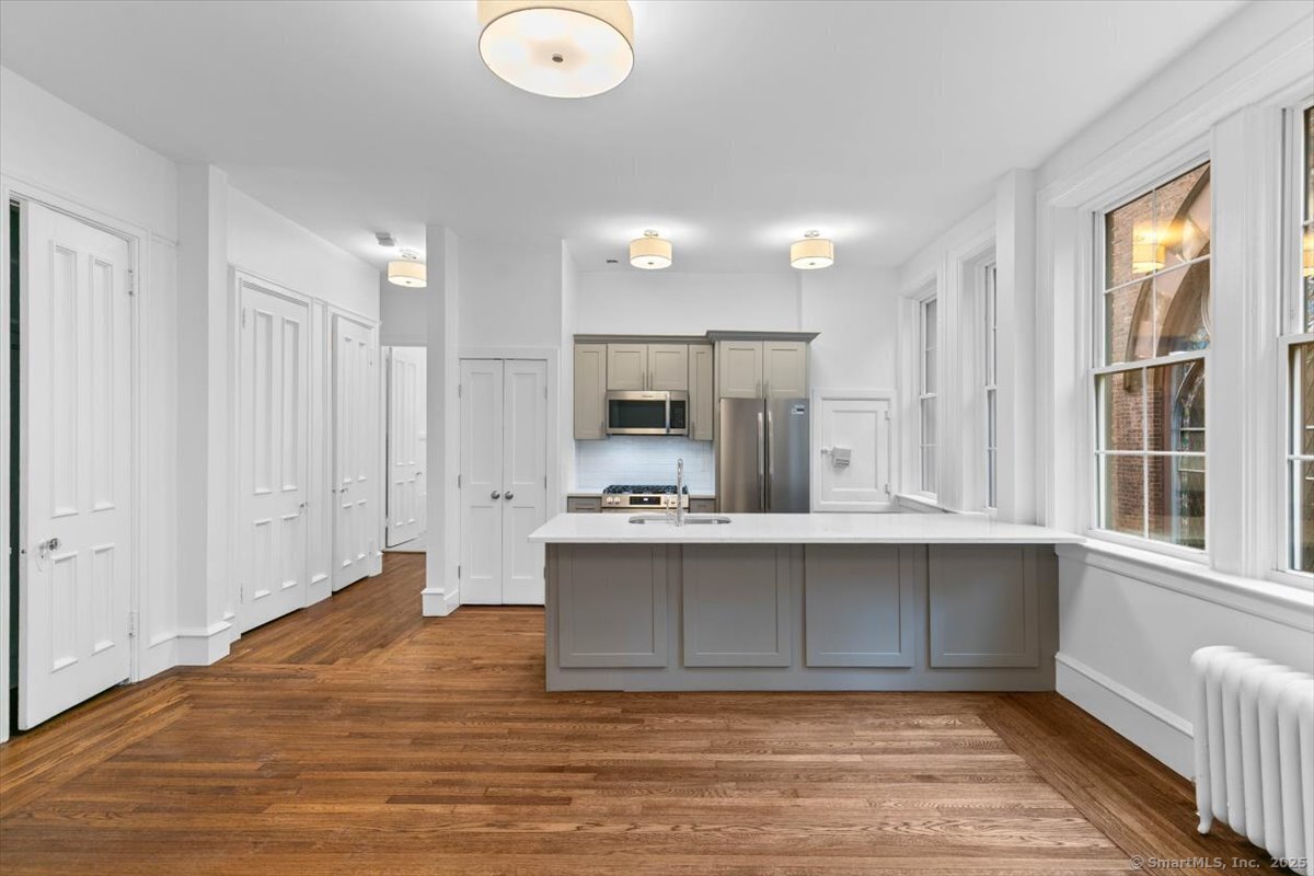 Foto principal - 284 Orange St
