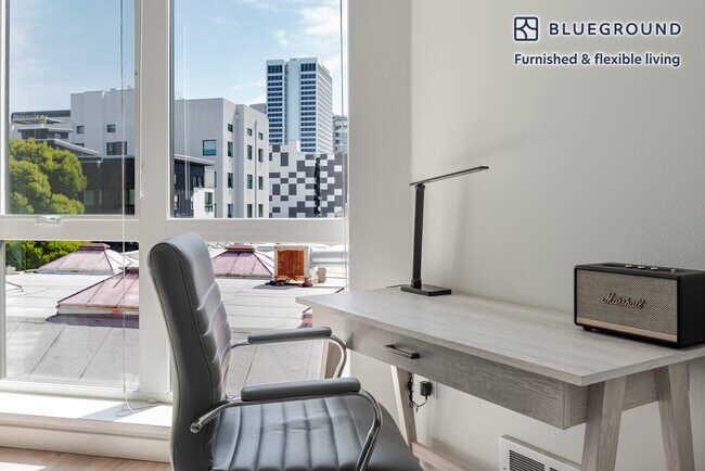 Foto del edificio - 2500 Webster St